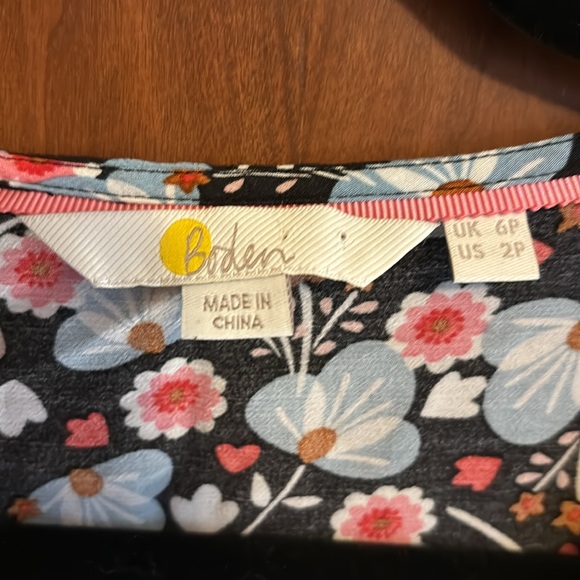 Boden Viola Boho Long Sleeve V Neck Black Floral Blouse US 2P - Picture 4 of 11